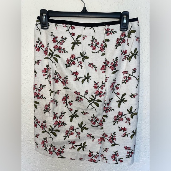 Ann Taylor Womens Floral Straight Pencil Skirt Size 0 NWOT - Picture 10 of 14
